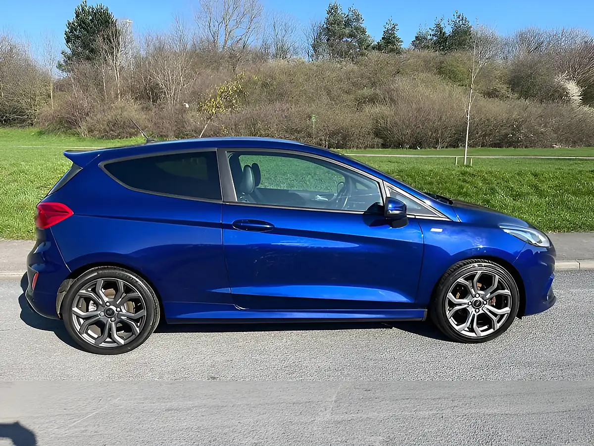 Used 2018 Ford Fiesta ST-Line X Blue - Front View