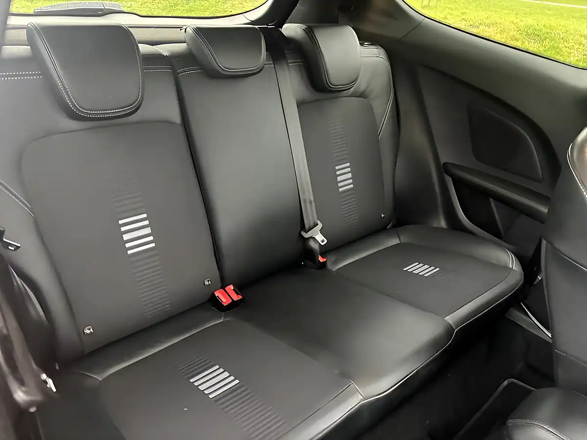 Used 2018 Ford Fiesta ST-Line X Blue - Interior and Exterior details 13