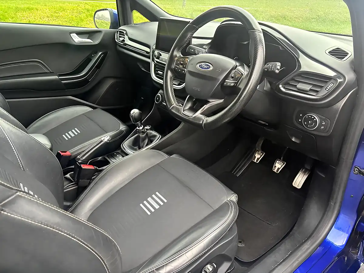 Used 2018 Ford Fiesta ST-Line X Blue - Interior and Exterior details 18