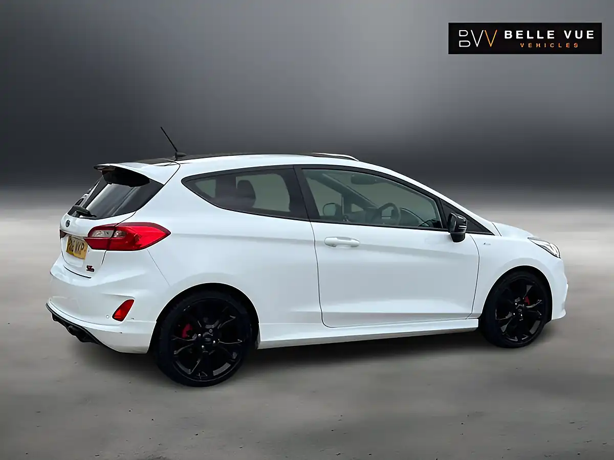 Used 2018 Ford Fiesta ST-Line X Frozen White - Interior and Exterior details 7