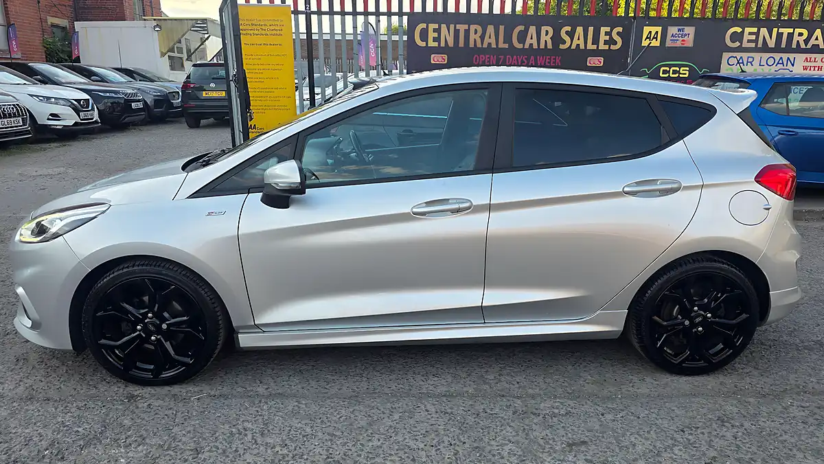Used 2018 Ford Fiesta ST-Line X Silver - Interior and Exterior details 11