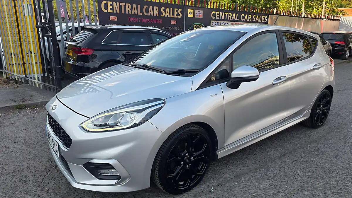 Used 2018 Ford Fiesta ST-Line X Silver - Interior and Exterior details 12