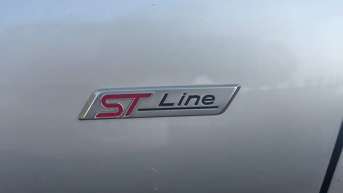 Used 2018 Ford Fiesta ST-Line X Silver - Interior and Exterior details 17