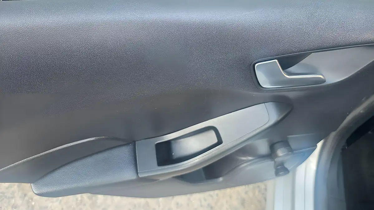Used 2018 Ford Fiesta ST-Line X Silver - Interior and Exterior details 18