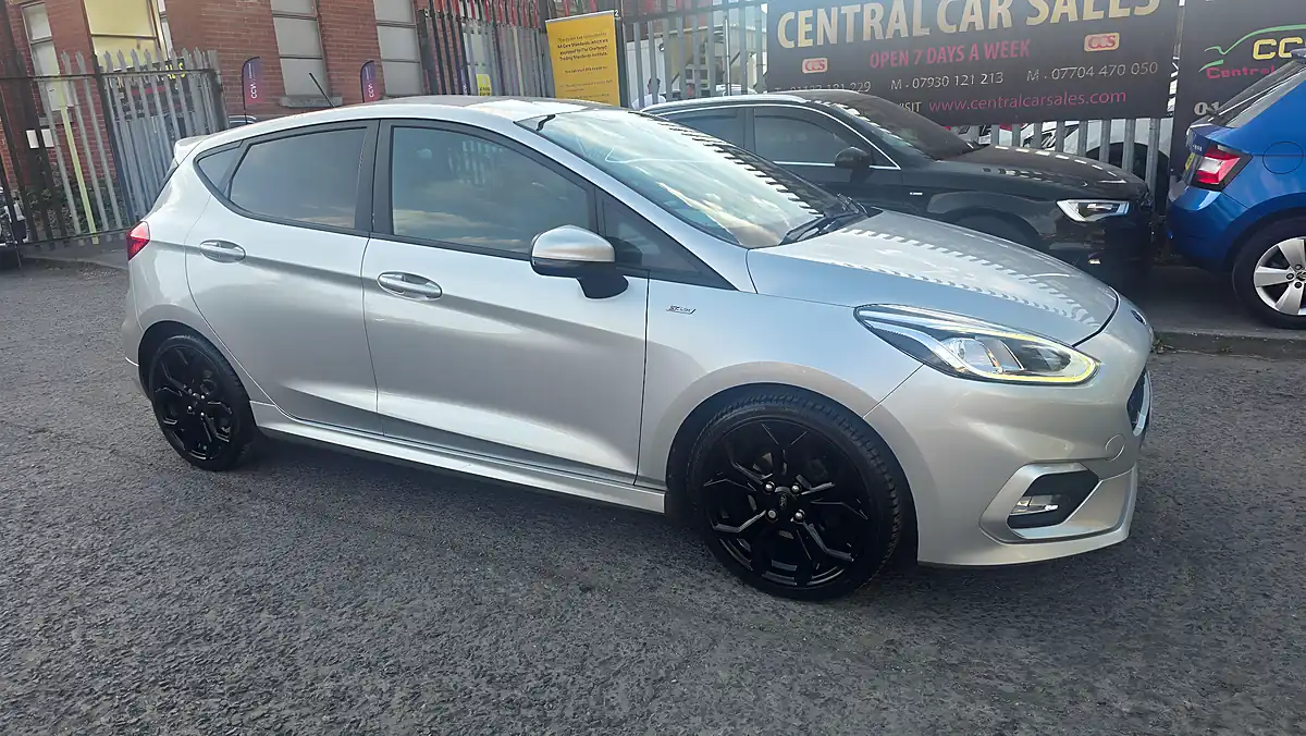 Used 2018 Ford Fiesta ST-Line X Silver - Interior and Exterior details 5