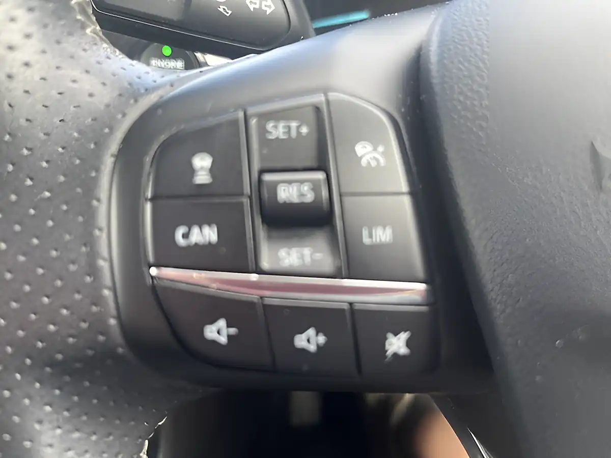 Used 2018 Ford Fiesta ST-Line X White - Interior and Exterior details 16