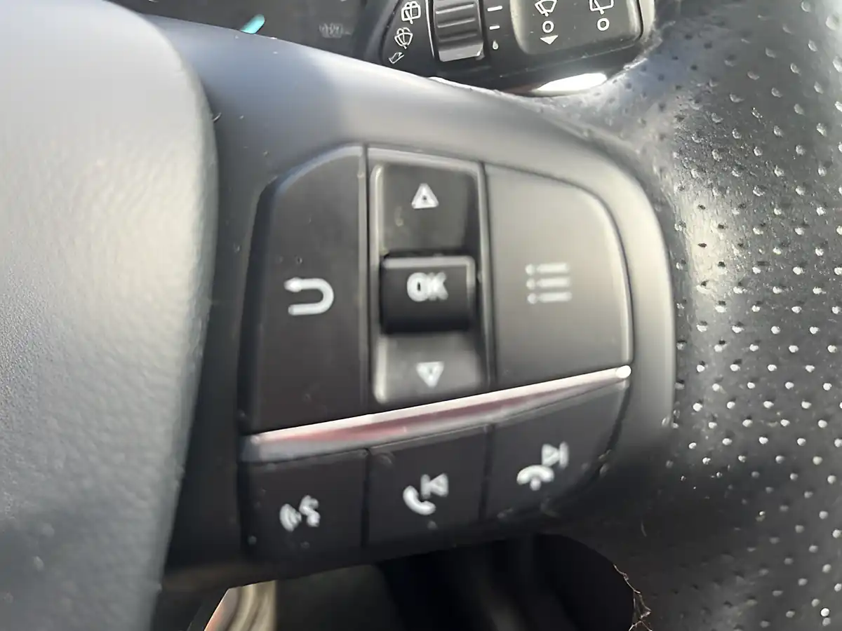 Used 2018 Ford Fiesta ST-Line X White - Interior and Exterior details 17