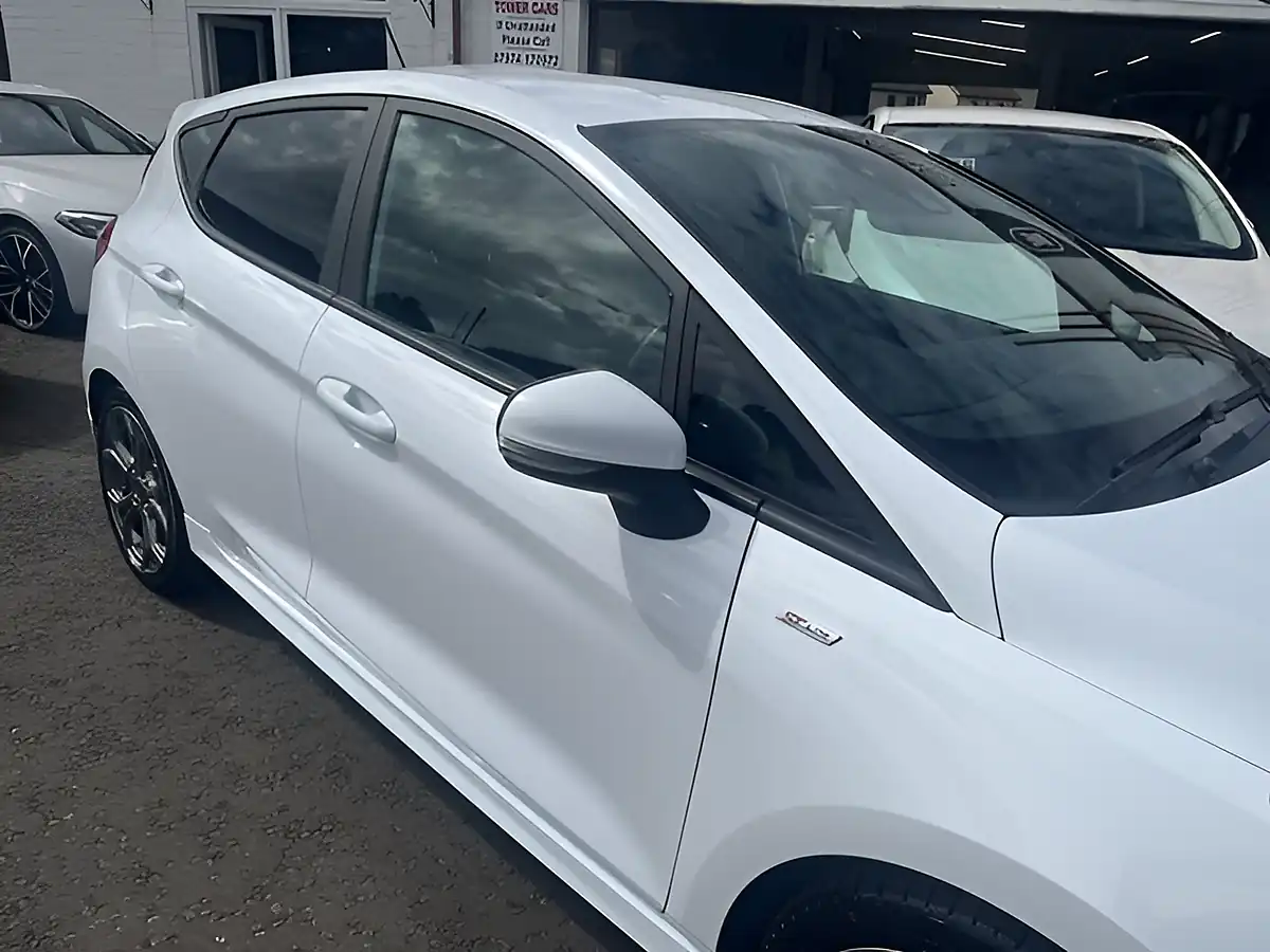 Used 2018 Ford Fiesta ST-Line X White - Interior and Exterior details 6