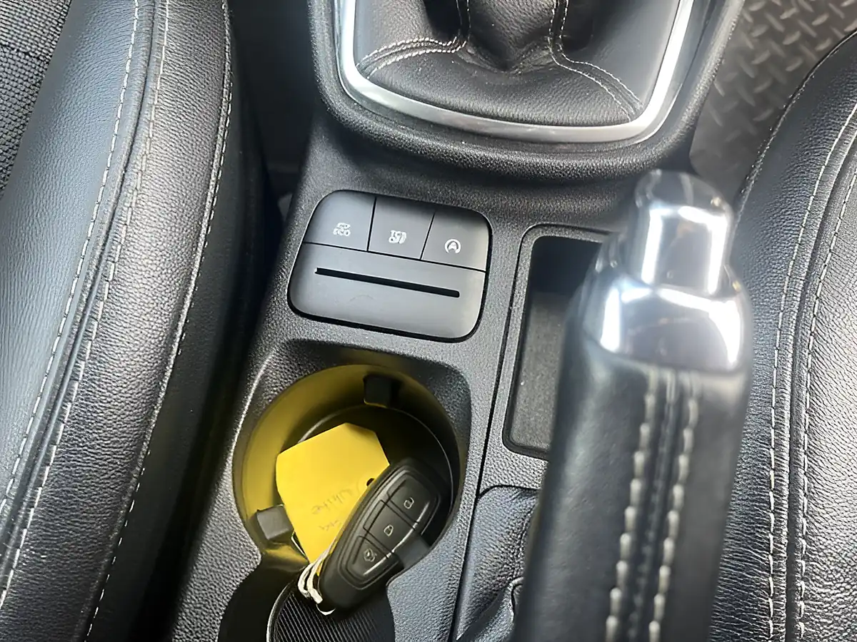 Used 2018 Ford Fiesta ST-Line X White - Interior and Exterior details 9