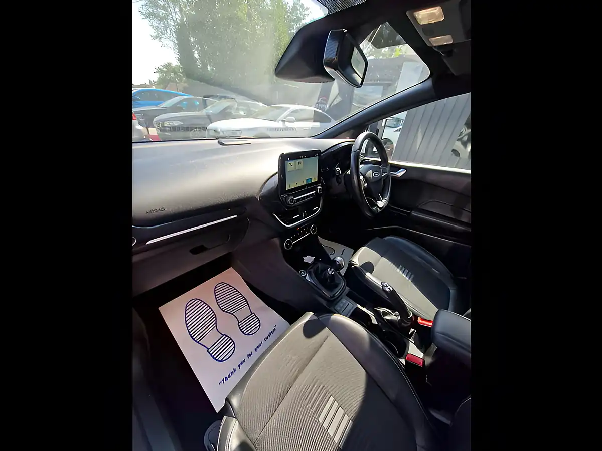 Used 2018 Ford Fiesta ST-Line X White - Interior and Exterior details 16