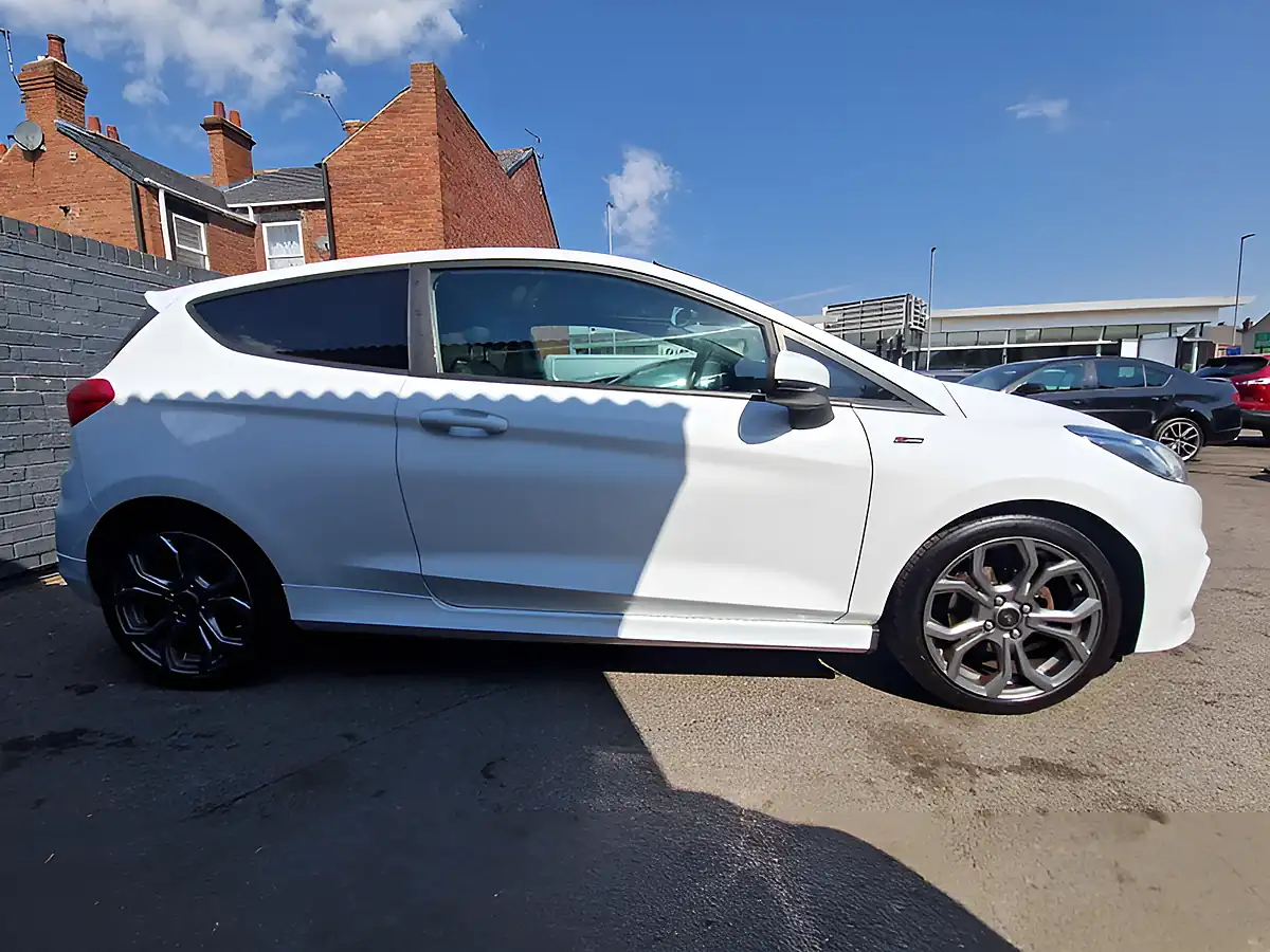 Used 2018 Ford Fiesta ST-Line X White - Interior and Exterior details 7