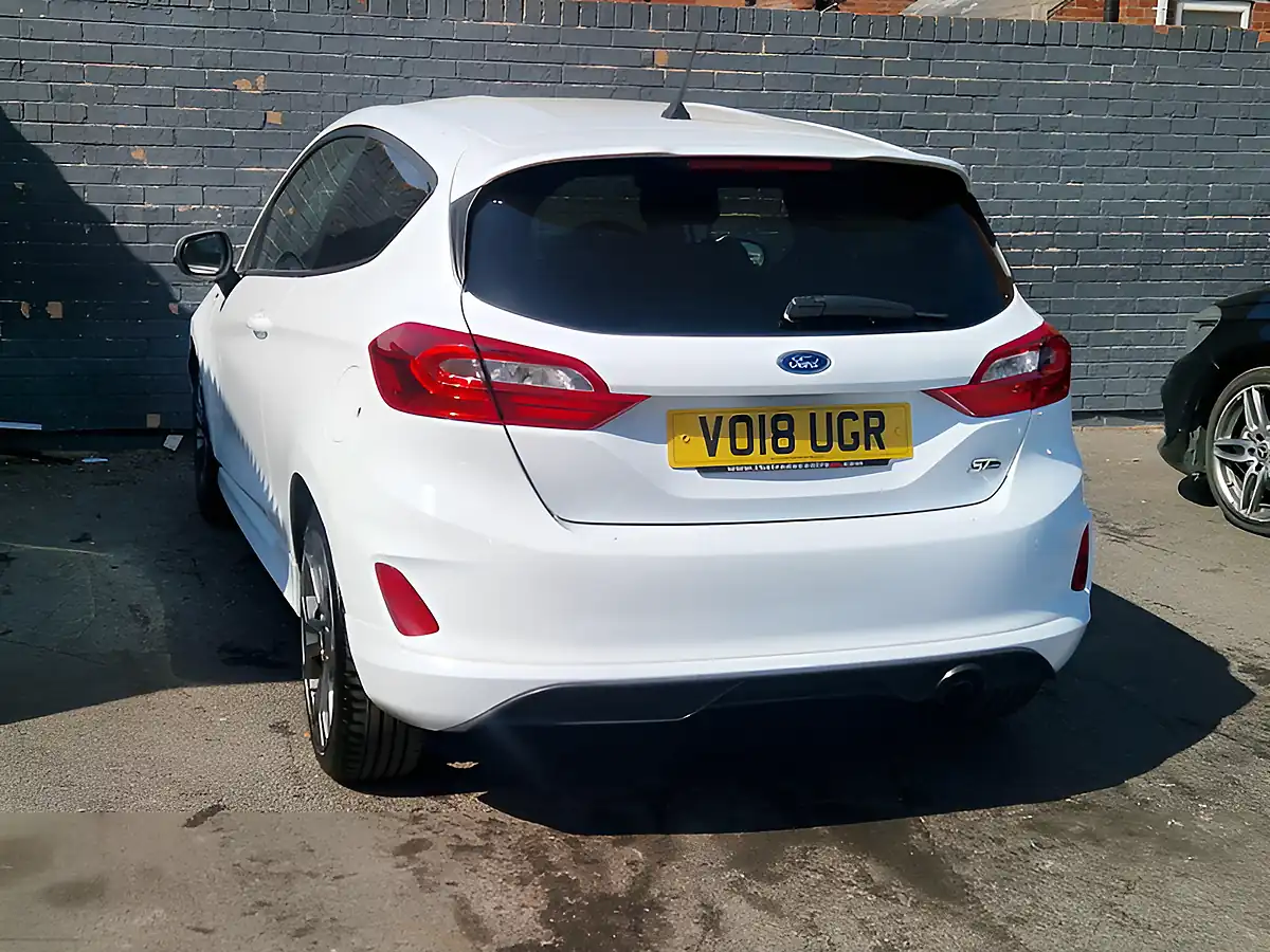 Used 2018 Ford Fiesta ST-Line X White - Interior and Exterior details 8
