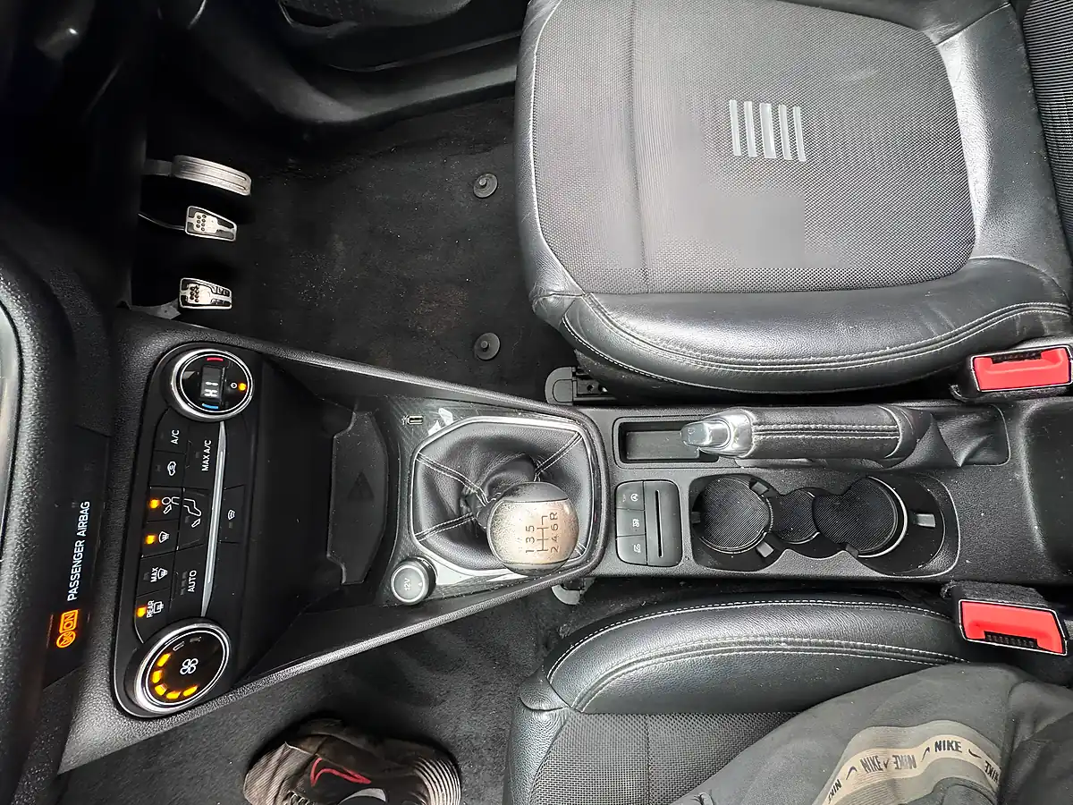 Used 2018 Ford Fiesta ST-Line X White - Interior and Exterior details 11
