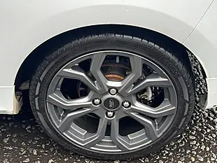 Used 2018 Ford Fiesta ST-Line X White - Interior and Exterior details 18