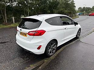 Used 2018 Ford Fiesta ST-Line X White - Interior and Exterior details 8