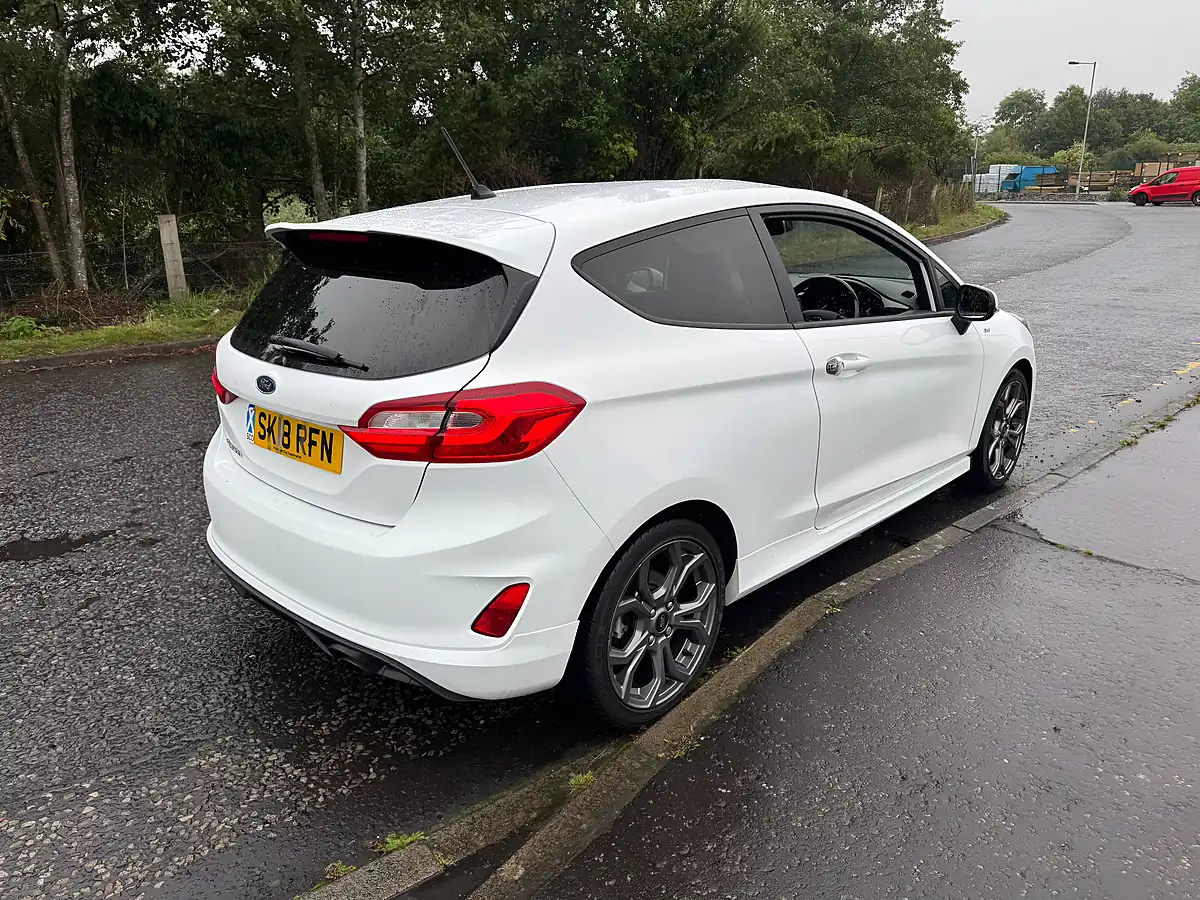 Used 2018 Ford Fiesta ST-Line X White - Interior and Exterior details 8