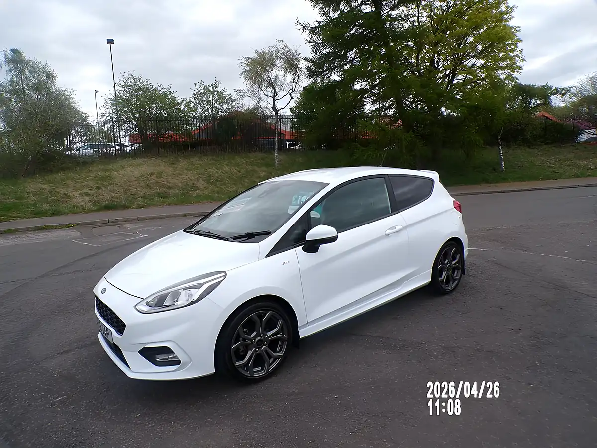 Used 2018 Ford Fiesta ST-Line X White - Interior and Exterior details 12