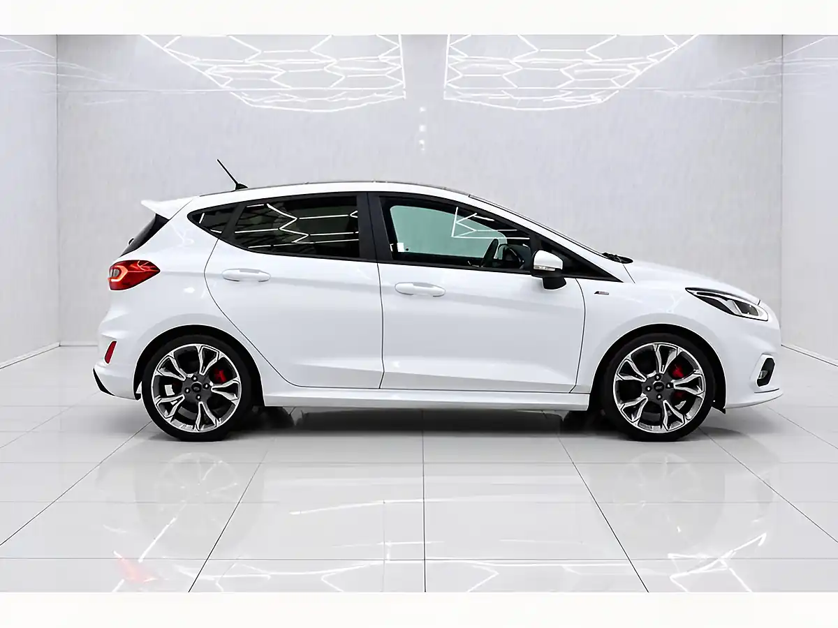 Used 2018 Ford Fiesta ST-Line X White - Interior and Exterior details 7