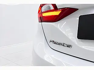 Used 2018 Ford Fiesta ST-Line X White - Interior and Exterior details 9