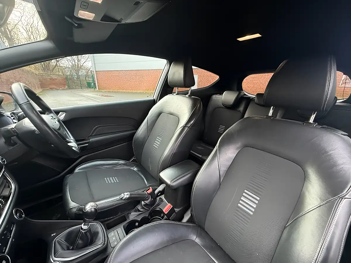 Used 2018 Ford Fiesta ST-Line X White - Interior and Exterior details 12