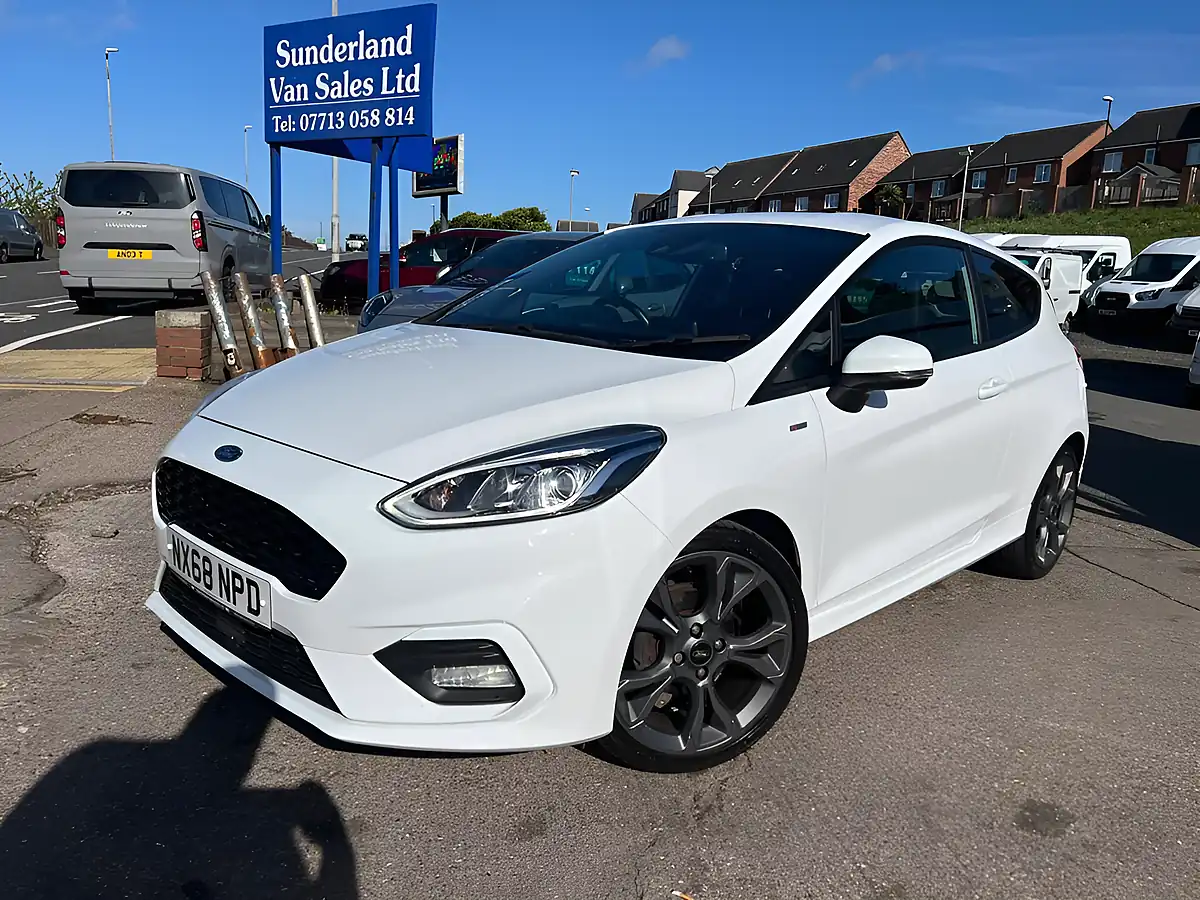 Used 2018 Ford Fiesta ST-Line X White - Front View