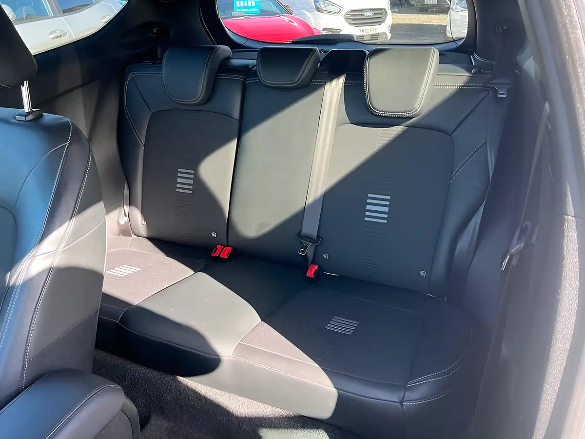 Used 2018 Ford Fiesta ST-Line X White - Interior and Exterior details 11