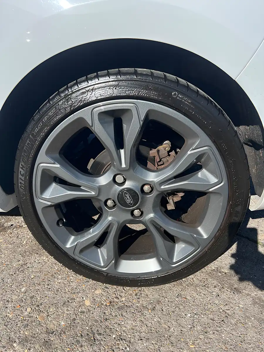 Used 2018 Ford Fiesta ST-Line X White - Interior and Exterior details 20