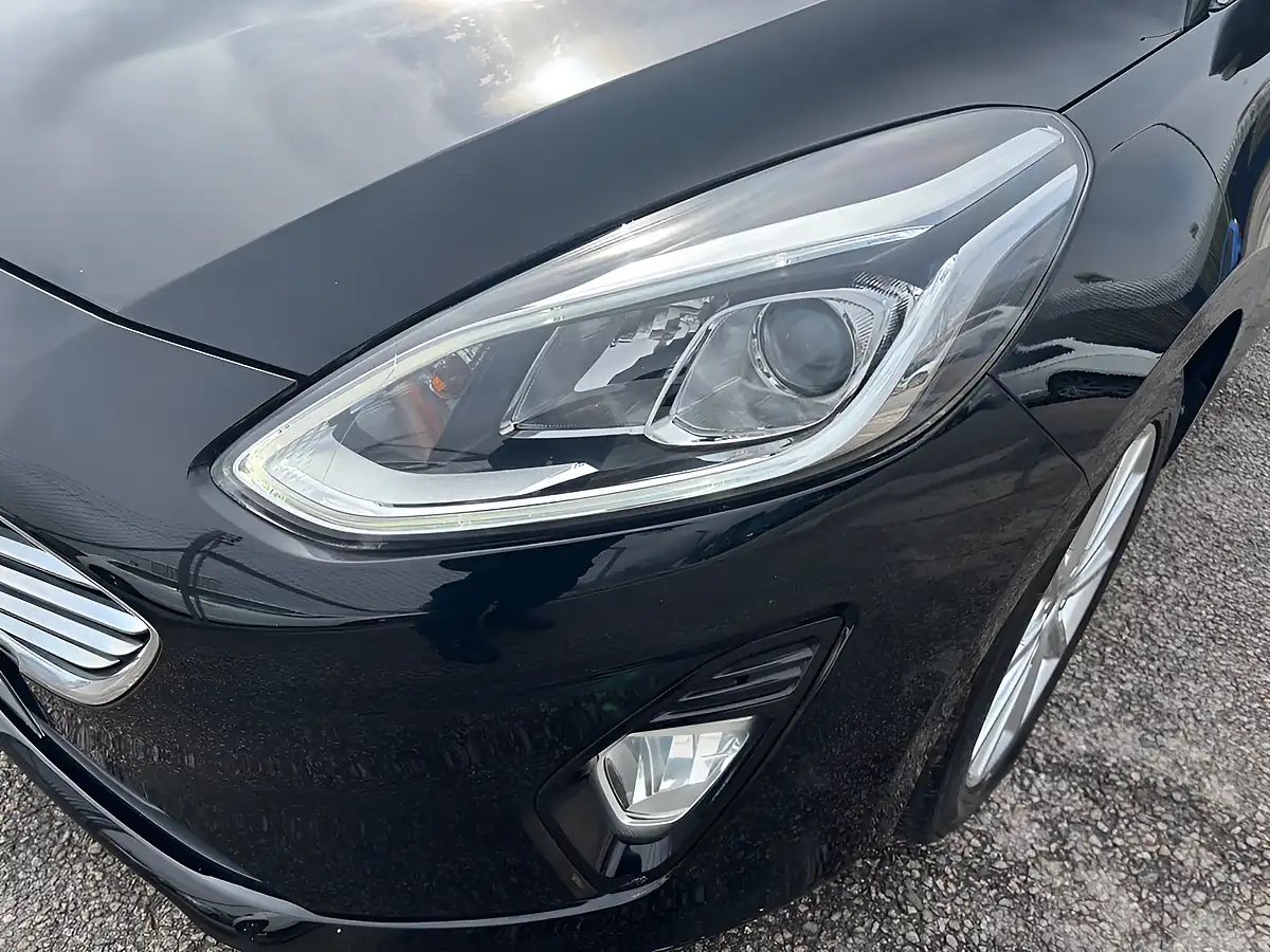 Used 2018 Ford Fiesta Titanium Black - Interior and Exterior details 18