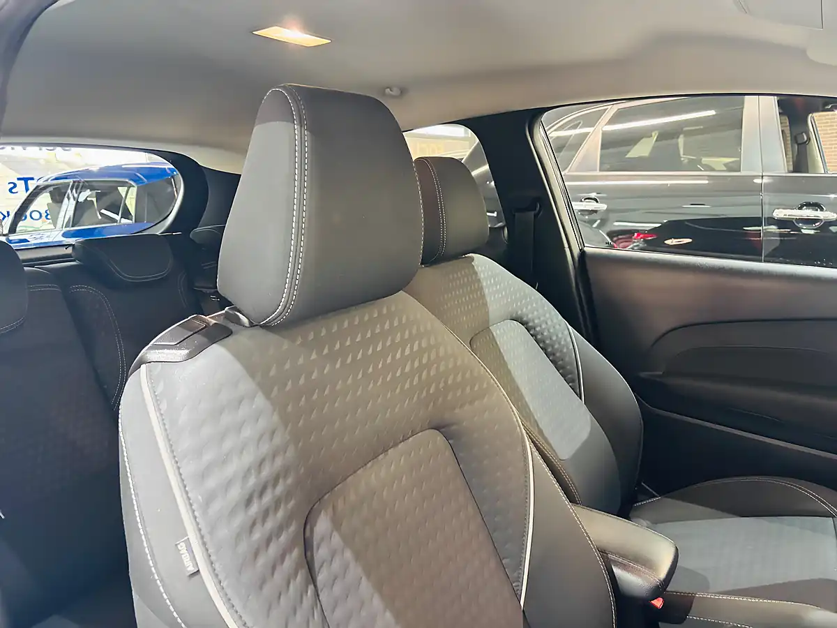 Used 2018 Ford Fiesta Titanium Black - Interior and Exterior details 14