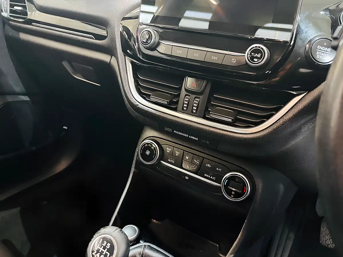 Used 2018 Ford Fiesta Titanium Black - Interior and Exterior details 18