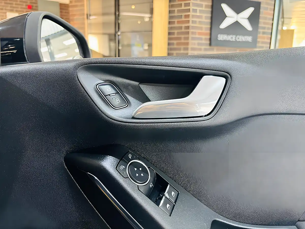 Used 2018 Ford Fiesta Titanium Black - Interior and Exterior details 20