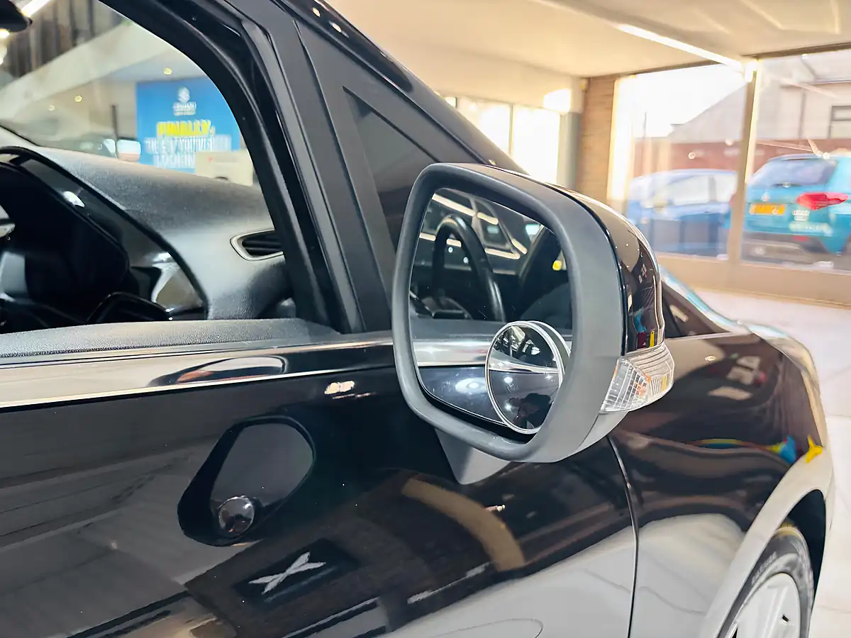 Used 2018 Ford Fiesta Titanium Black - Interior and Exterior details 9
