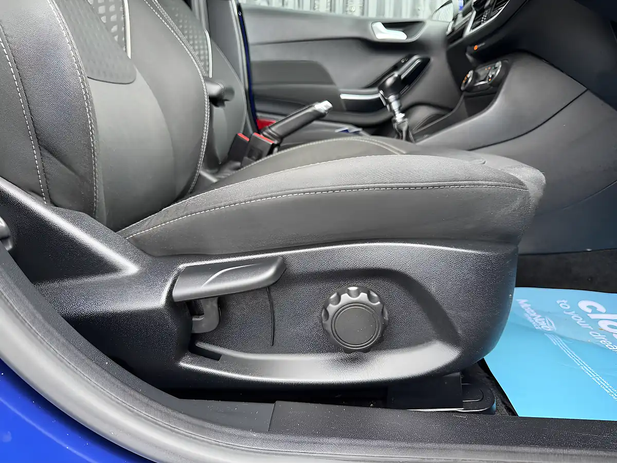 Used 2018 Ford Fiesta Titanium Blue - Interior and Exterior details 12