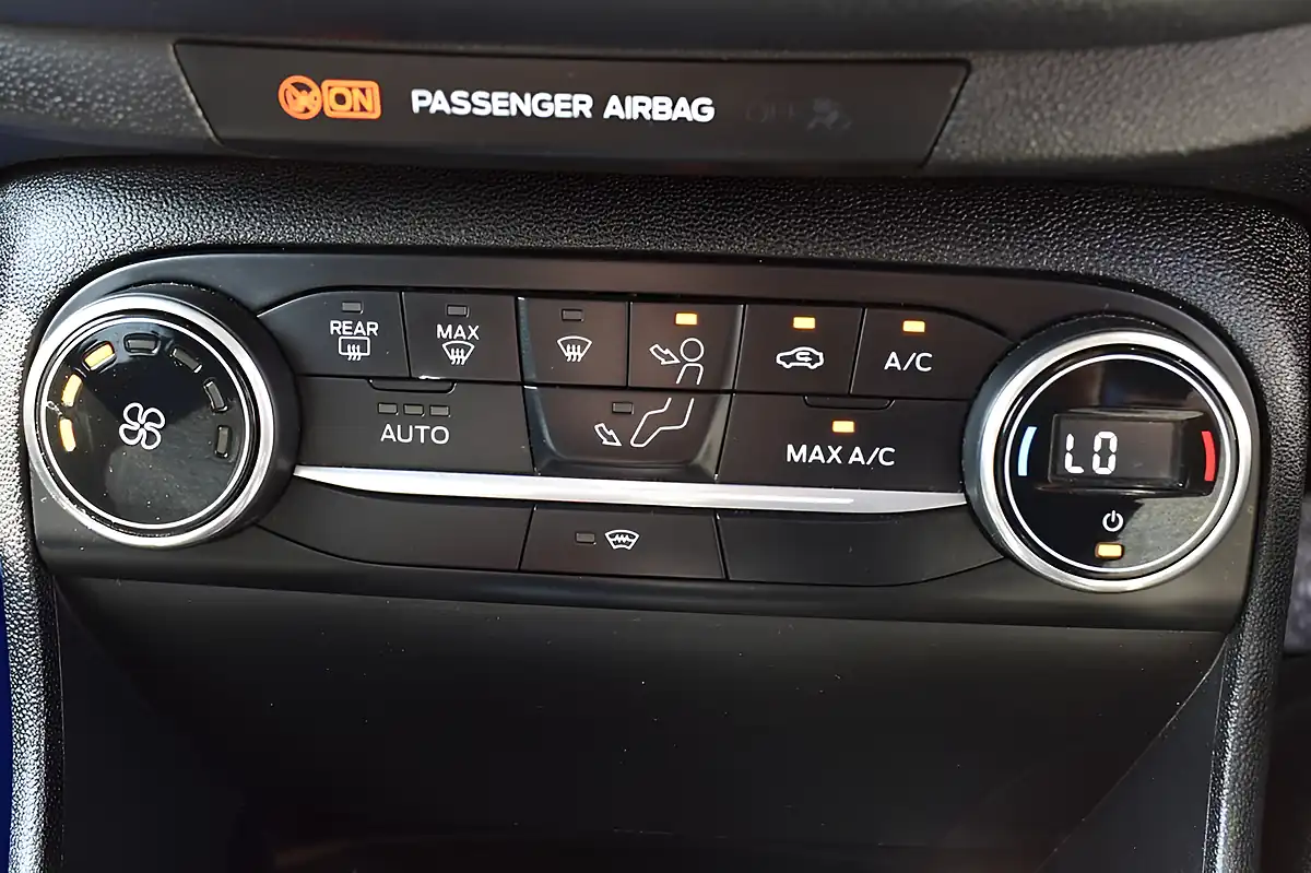 Used 2018 Ford Fiesta Titanium Grey - Interior and Exterior details 16