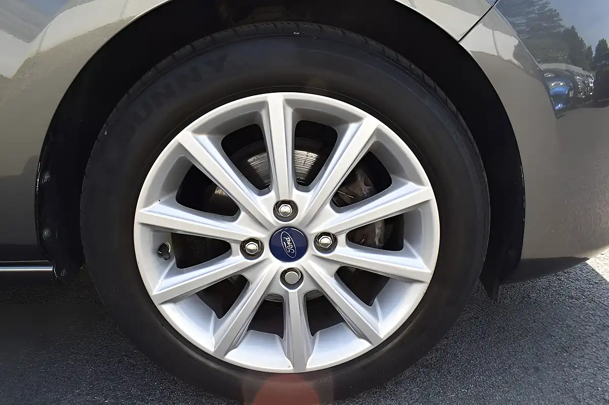 Used 2018 Ford Fiesta Titanium Grey - Interior and Exterior details 4