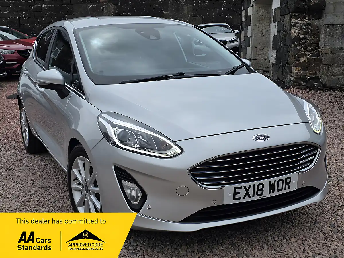 Used 2018 Ford Fiesta Titanium Moondust Silver Metallic - Front View