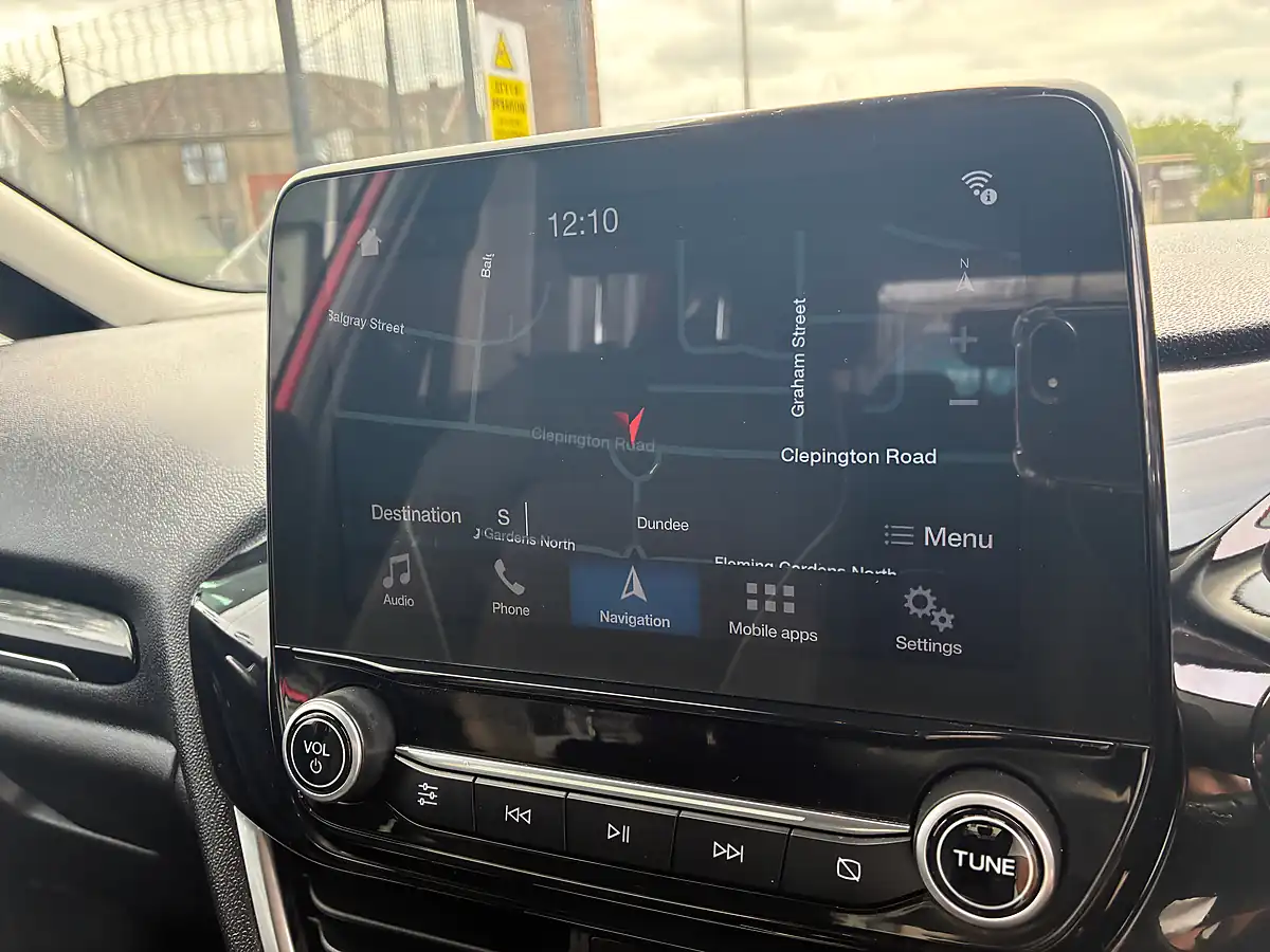 Used 2018 Ford Fiesta Titanium Red - Interior and Exterior details 17