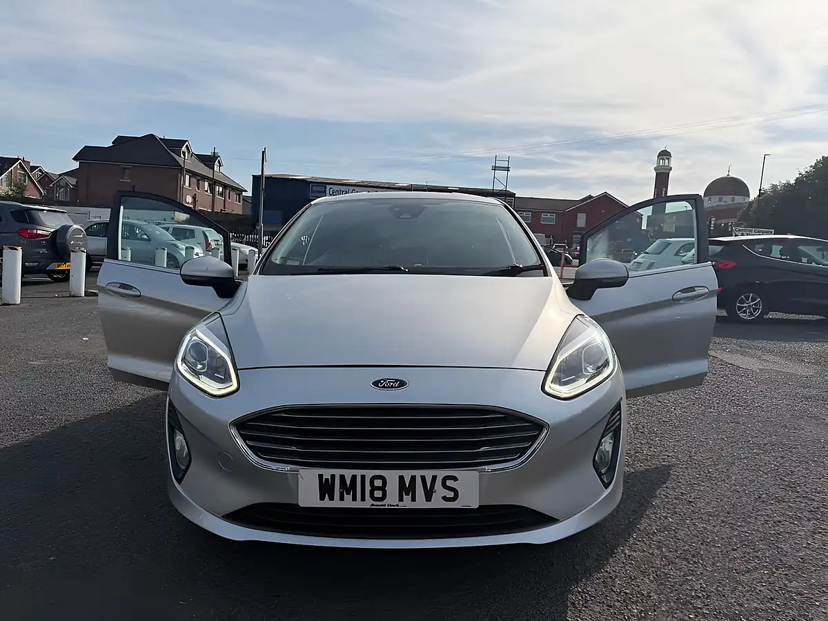 Used 2018 Ford Fiesta Titanium Silver - Interior and Exterior details 3
