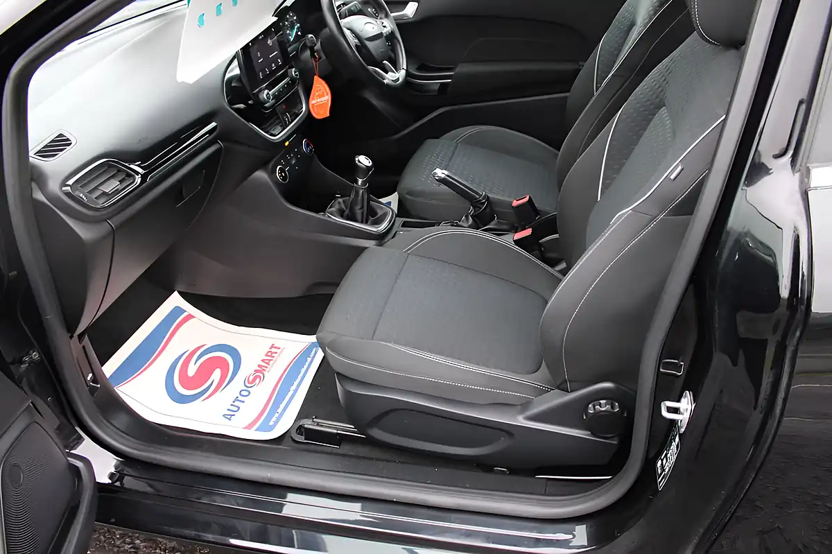 Used 2018 Ford Fiesta Zetec Black - Interior and Exterior details 10