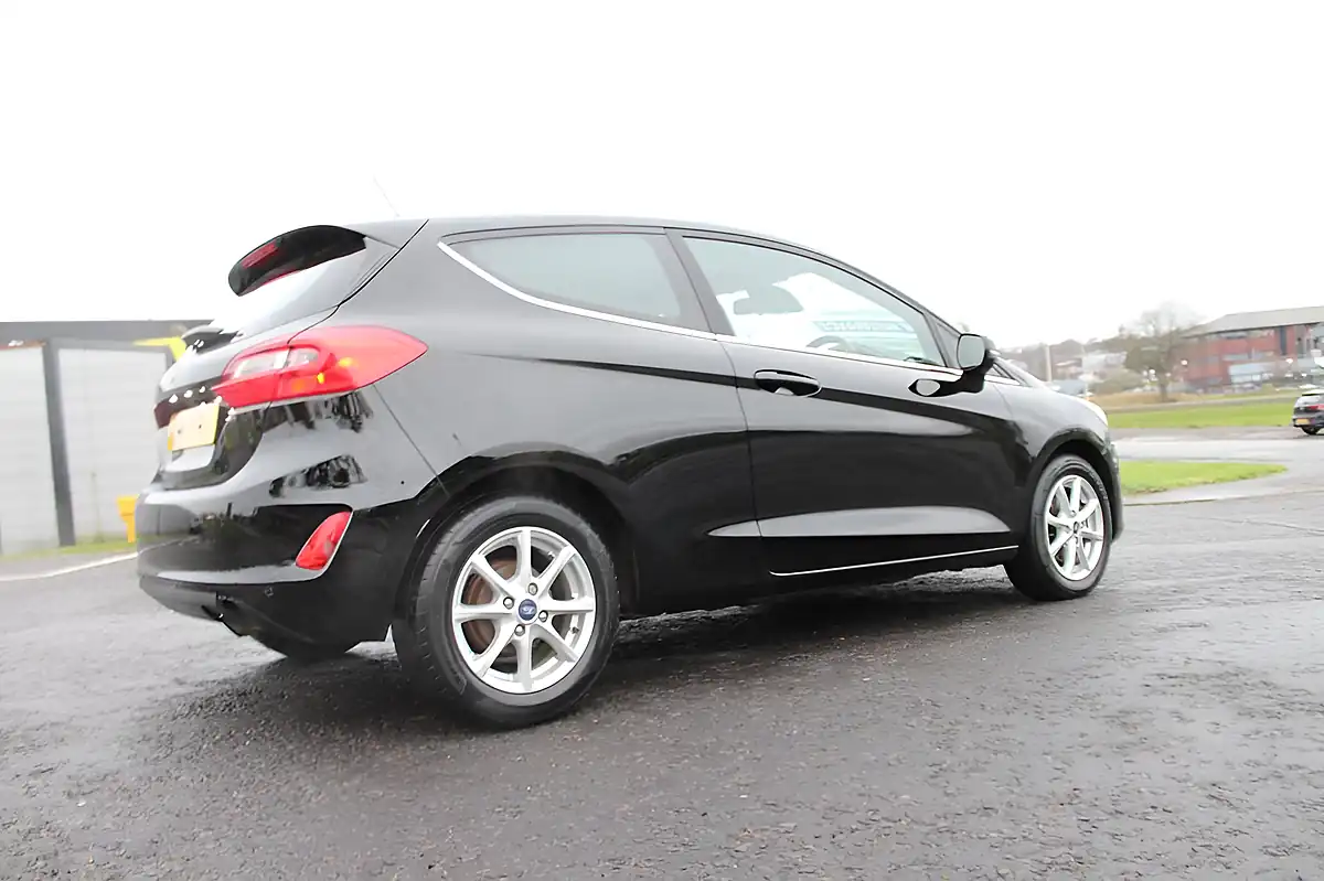 Used 2018 Ford Fiesta Zetec Black - Interior and Exterior details 7