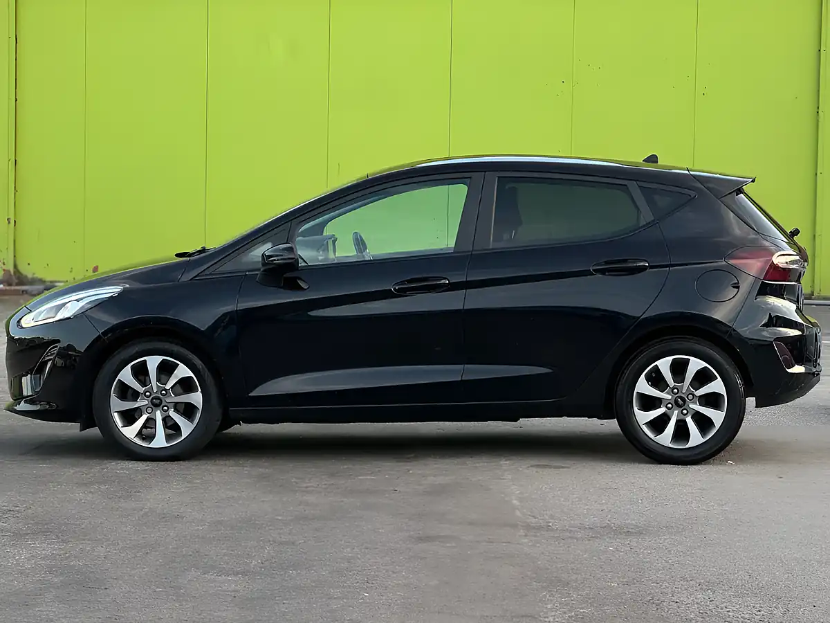 Used 2018 Ford Fiesta Zetec Black - Interior and Exterior details 8