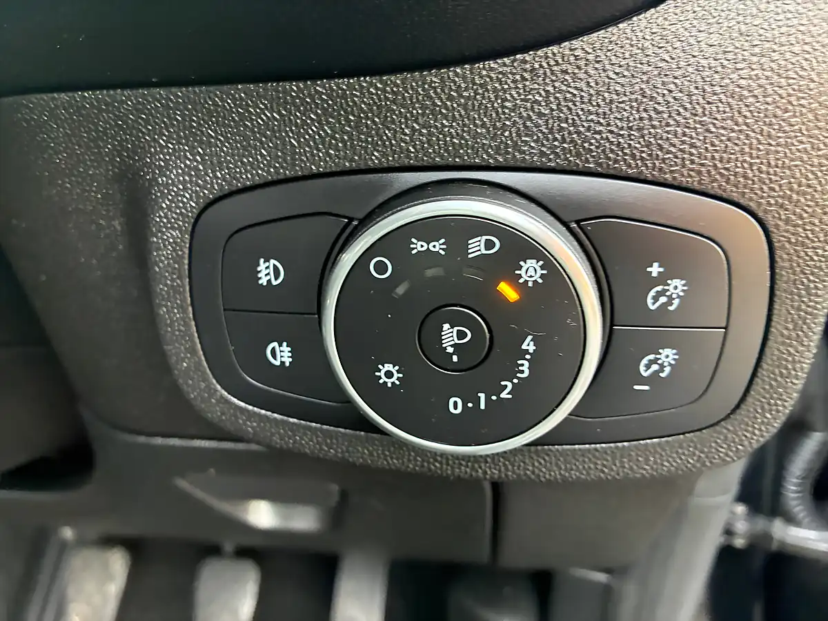 Used 2018 Ford Fiesta Zetec Black - Interior and Exterior details 15