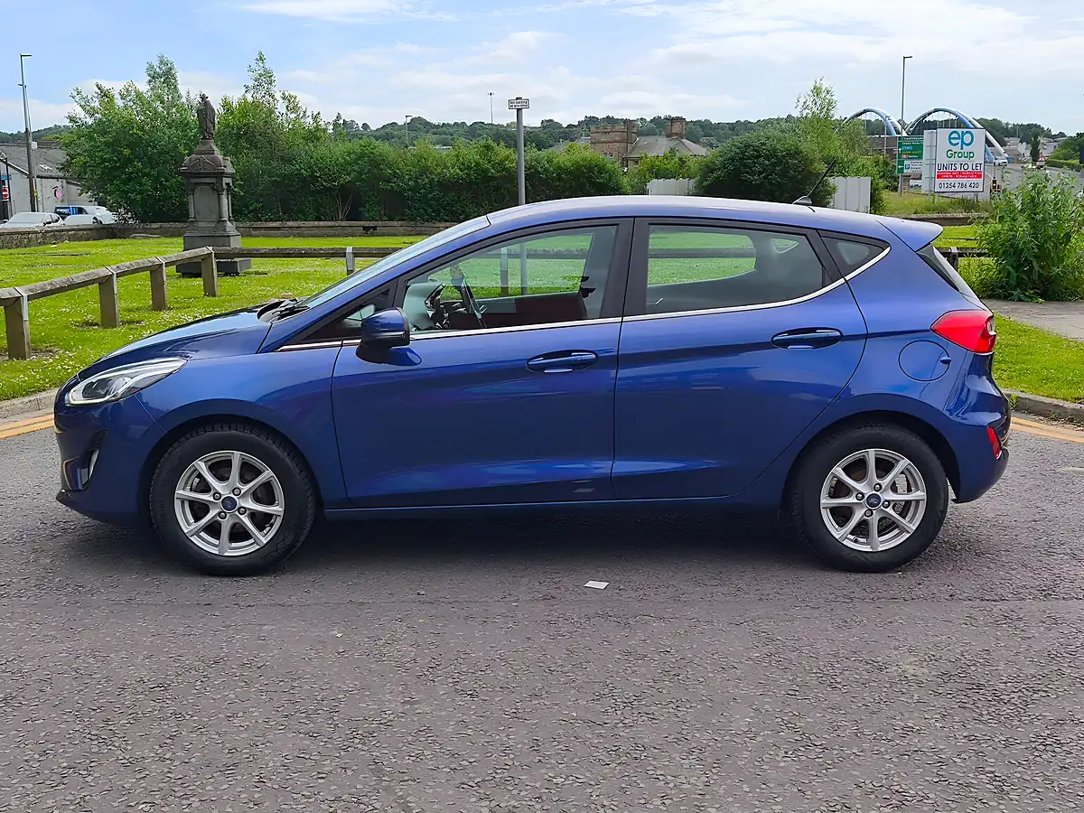 Used 2018 Ford Fiesta Zetec Blue - Interior and Exterior details 11