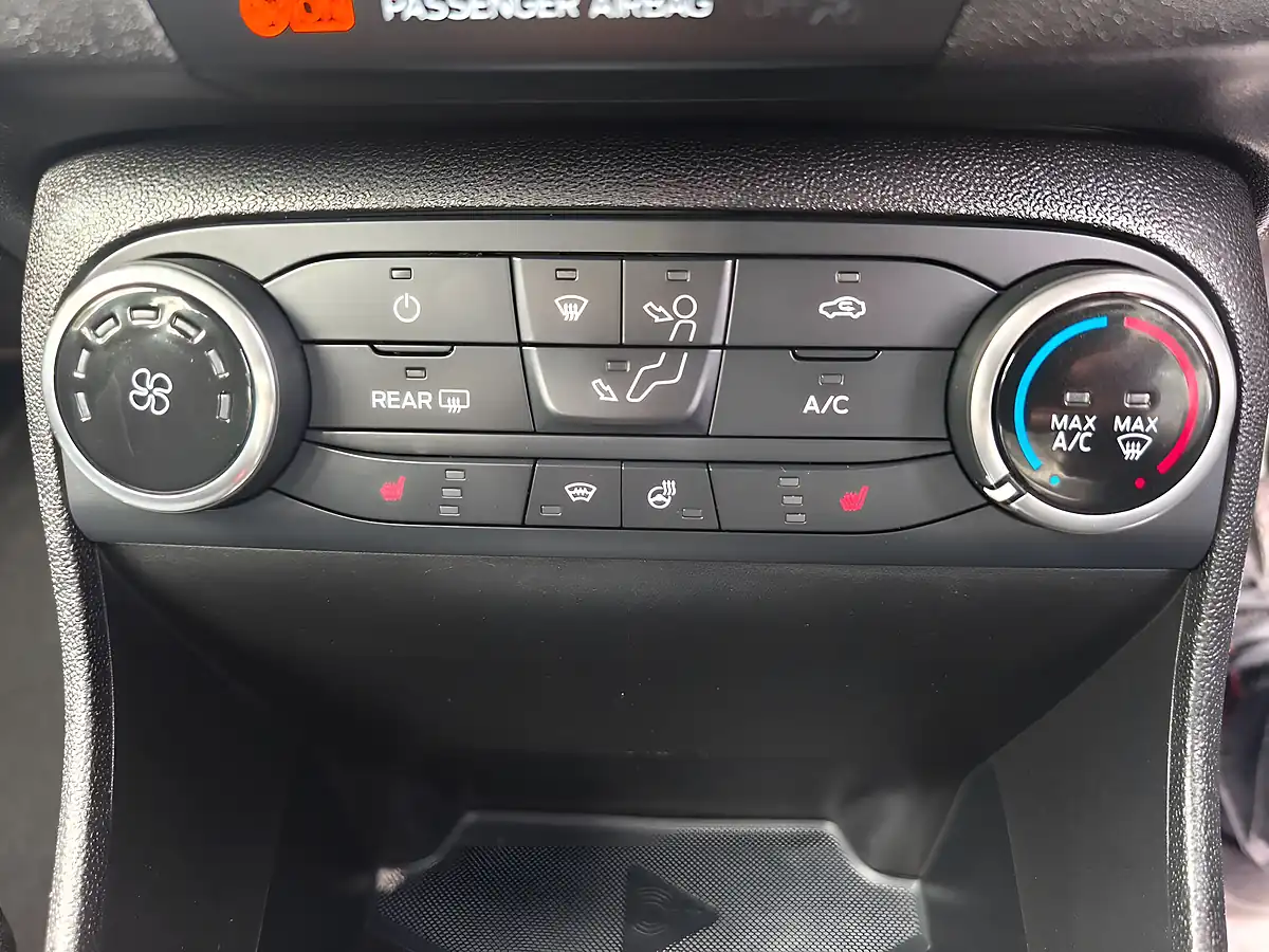 Used 2018 Ford Fiesta Zetec Blue - Interior and Exterior details 20