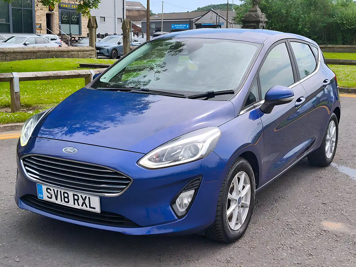 Used 2018 Ford Fiesta Zetec Blue - Interior and Exterior details 7