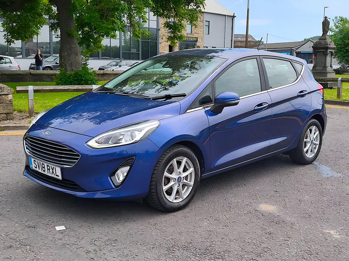 Used 2018 Ford Fiesta Zetec Blue - Interior and Exterior details 9