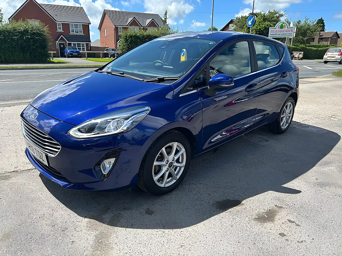 Used 2018 Ford Fiesta Zetec Blue - Interior and Exterior details 20