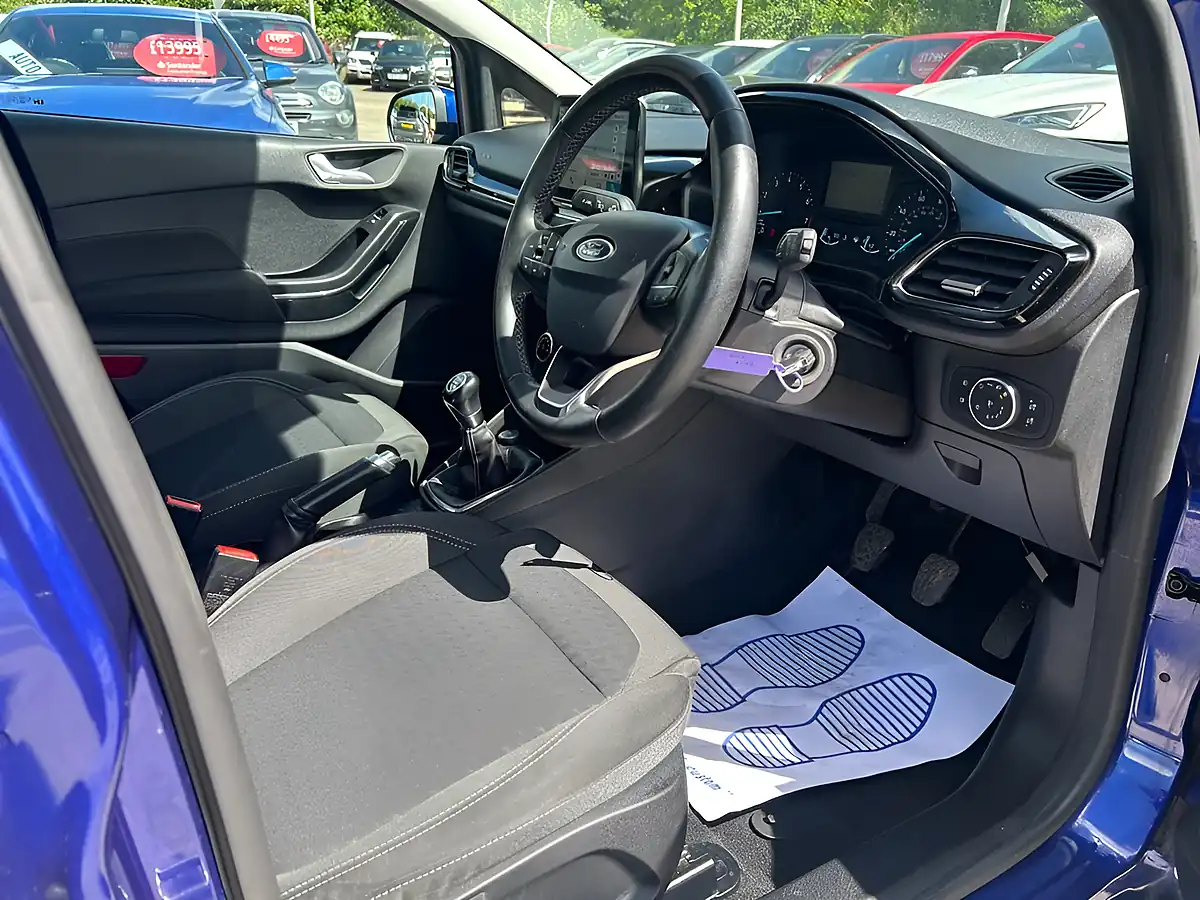 Used 2018 Ford Fiesta Zetec Blue - Interior and Exterior details 9