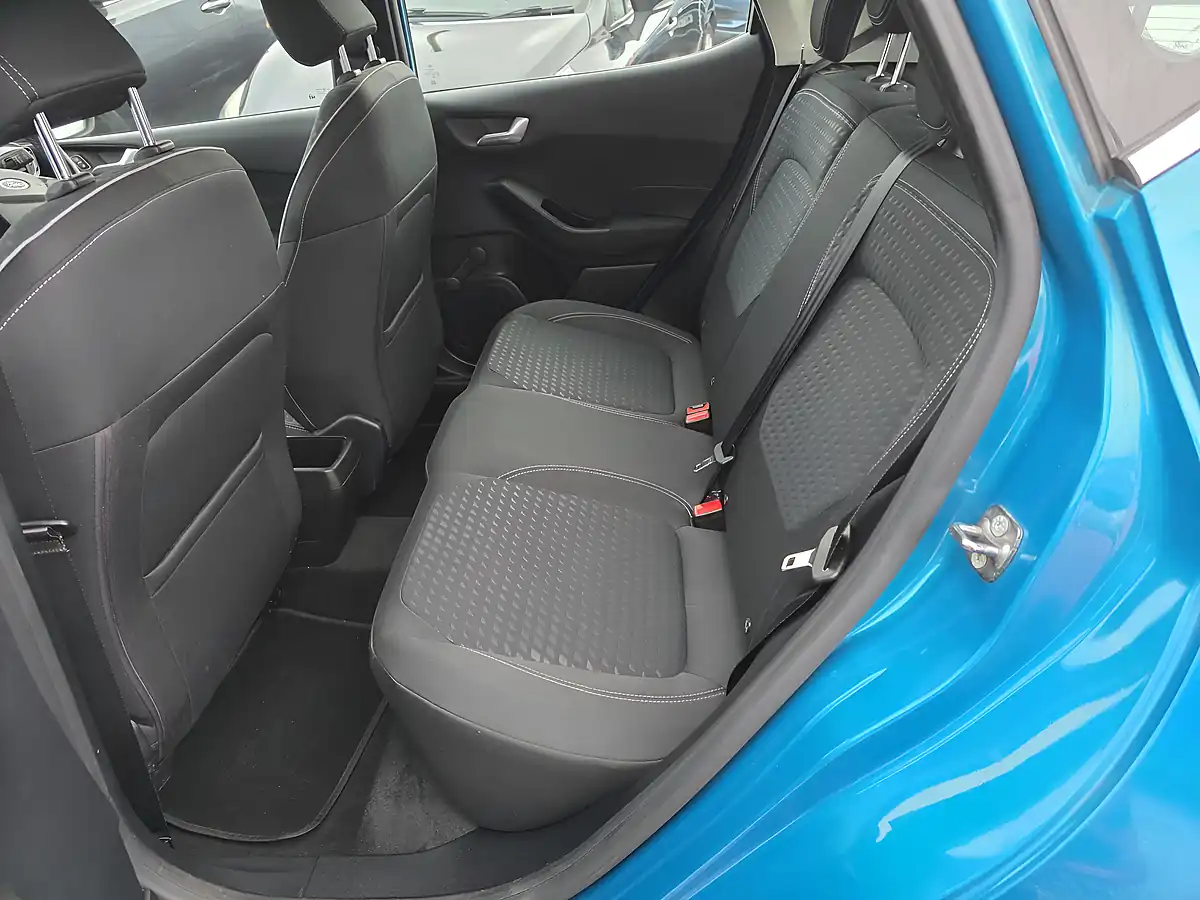 Used 2018 Ford Fiesta Zetec Blue - Interior and Exterior details 10