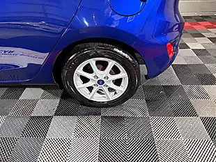 Used 2018 Ford Fiesta Zetec Blue - Interior and Exterior details 14